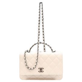 Chanel Schultertasche aus weißem Lammleder