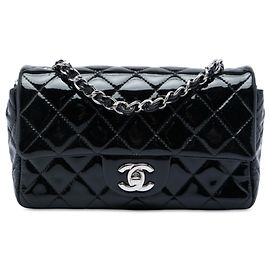 Chanel Mini Rectangular Classic Single Flap em couro envernizado preto