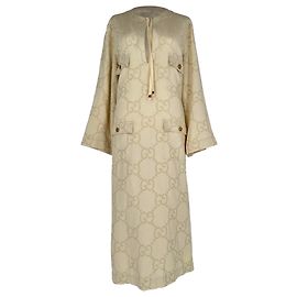 Gucci GG Monogram Midi-Kleid mit langen Ärmeln aus cremefarbenem Baumwollstoff