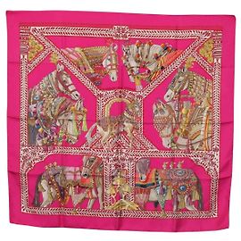 Hermès HERMES Foulard Carré 90 Seta Rosa "LA DANSE DU CHEVAL MARAWARI" Auth ki6868M