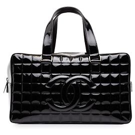 Borsa Chanel CC Chocolate Bar Bowler in vernice nera