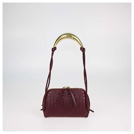 Borsa Concert Pouch in pelle Intrecciato rosso scuro Bottega Veneta