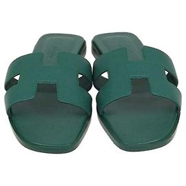 Hermès Sandales Oran Hermes en cuir Epsom Vert Oyat