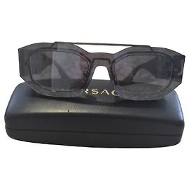 Versace sunglasses Medusa shiny black frame metal logo case included
