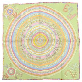 Pañuelo Hermès Carré 42 de seda multicolor