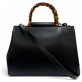 Gucci Nymphaea Medium Schultertasche aus Leder mit Bambus und Eco-Perlen