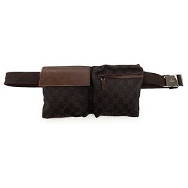 Bolso cinturón Gucci de lona GG marrón con doble bolsillo