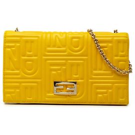 Pochette à chaîne Fendi en cuir Nappa embossé logo jaune
