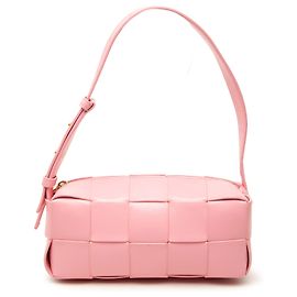 Bottega Veneta Brick Cassette Klein aus Lammleder Intrecciato Rosa