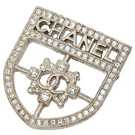Spilla Logo Chanel in Argento