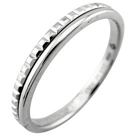 Boucheron Quatre Radiant Halbring aus Platin