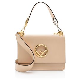 Bolsa de ombro média Fendi Leather Kan I F