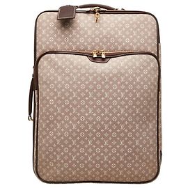 Louis Vuitton Pegase 55 Carry-On