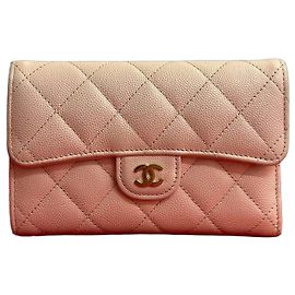 Cartera bifold Chanel de piel Matelassé