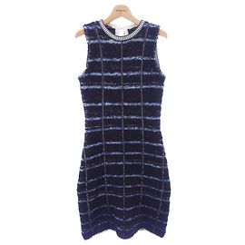 Vestido Louis Vuitton negro y azul