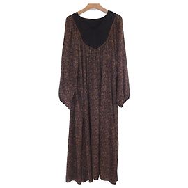 Autre Marque WHYTO. Kleid mit Blumenprint