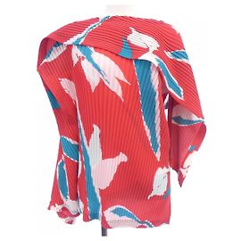 Issey Miyake Top Red Blue White