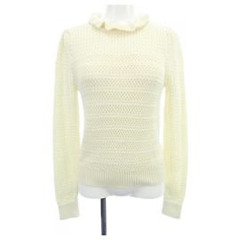 Céline Stricktop in Weiß