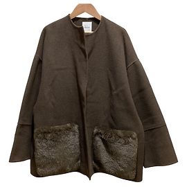 Autre Marque Mila Owen Abrigo reversible 2WAY con bolsillos de piel