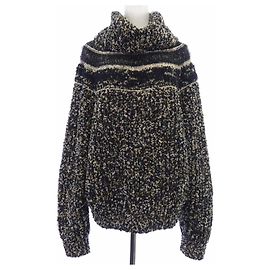 Top de punto Chanel negro