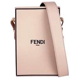 Bolso de hombro Fendi en Pink Beige