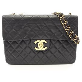 Bolso de hombro Chanel Large Matelassé 34