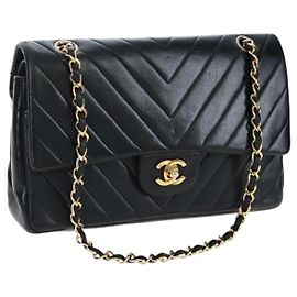 CHANEL V-stitch Chevron Double Flap Matelasse 25 Chain Shoulder Auth BA15583V