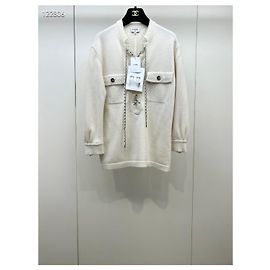 Chanel Strickjacke aus Kaschmir Weiß
