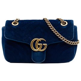 Borsa a tracolla Gucci GG Marmont Matelassé in velluto blu Medium
