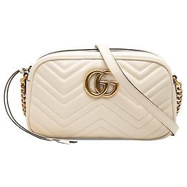 Bolso bandolera Gucci Small GG Marmont Matelasse de piel de becerro marrón