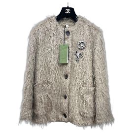 Giacca Gucci beige in lana e mohair con spilla in strass