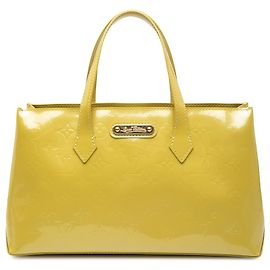 Bolsa Louis Vuitton Monogram Vernis Wilshire PM Amarela