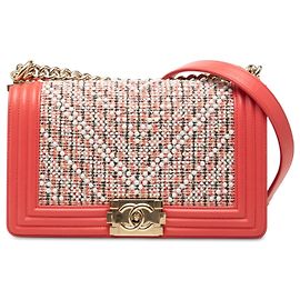 Bolsa Tiracolo Chanel Small Chevron em Tweed e Pele de Cordeiro Pearl Boy cor-de-rosa