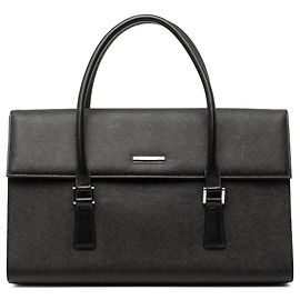 Burberry Handtasche aus Leder in Schwarz