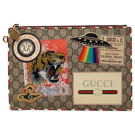 Gucci GG Supreme Courrier Clutch Beige