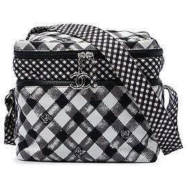 Bolsa de Ombro Lunch Box Chanel CC em Lona Gingham Preta