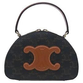 Céline Celine's iconic Triomphe canvas harmonizes with luxurious calfskin leather material for a classic yet sophisticated mood. Its sensuous half-moon silhouette suits a variety of looks well, and it