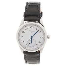 The Longines Master Collection automatic watch is a masterpiece proving traditional watchmaking know-how and classic elegance. Sophisticated dial finishing combines with a stable automatic movement