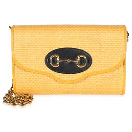 Borsa a tracolla con catena Gucci Horsebit 1955 piccola in rafia gialla e pelle di vitello Azalea