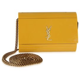 Autre Marque Saint Laurent Mini Minaudière Vicky de Plexiglass Amarillo