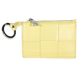 Bottega Veneta Porte-cartes zippé Cassette en cuir nappa jaune