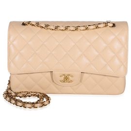 Borsa Chanel Jumbo Double Flap in pelle caviar matelassé beige