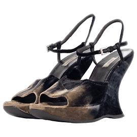 Prada AW04 Skulpturale Tie-Dye Samt Sandalen Platform Wedge Heels