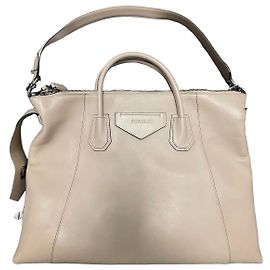 Givenchy Antigona Soft Medium Bag in Dune
