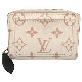 Louis Vuitton Portefeuille Lou Women's Bi-fold Wallet