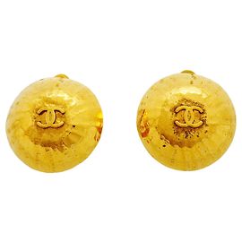 Chanel Coco Mark Circle Gold Clip-On Ohrringe