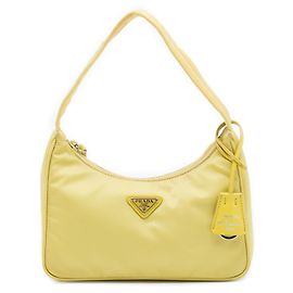 Bolsa de Ombro Prada Mini Tessuto Re Edition 2000 Amarela