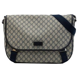 Gucci Beige GG Supreme Messenger Bag