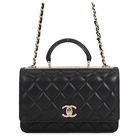 Cartera con cadena Chanel de piel de cordero negra