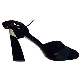 Escarpins peep-toe Marni à bride ruban en daim noir